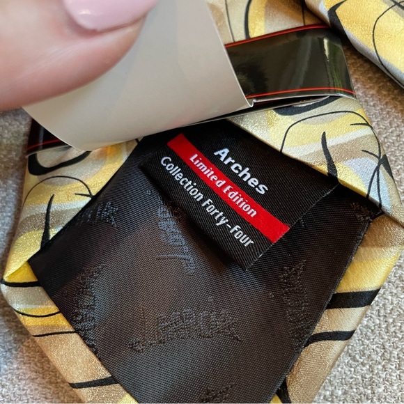 NWT J. Garcia Arches Limited Edition 2007 Silk Men’s Tie Grateful Dead Office - Picture 6 of 11